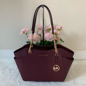 Michael Kors Jet Set Chain Shoulder Tote